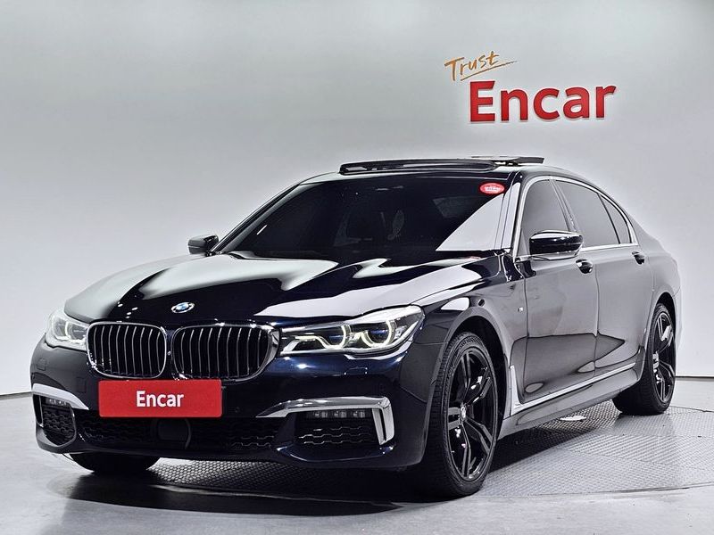 2019 BMW 7 Series 740Li xDrive M Sport Package photo 1