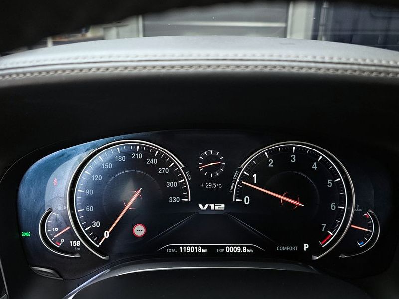 2019 BMW 7 Series 740Li xDrive M Sport Package photo 8