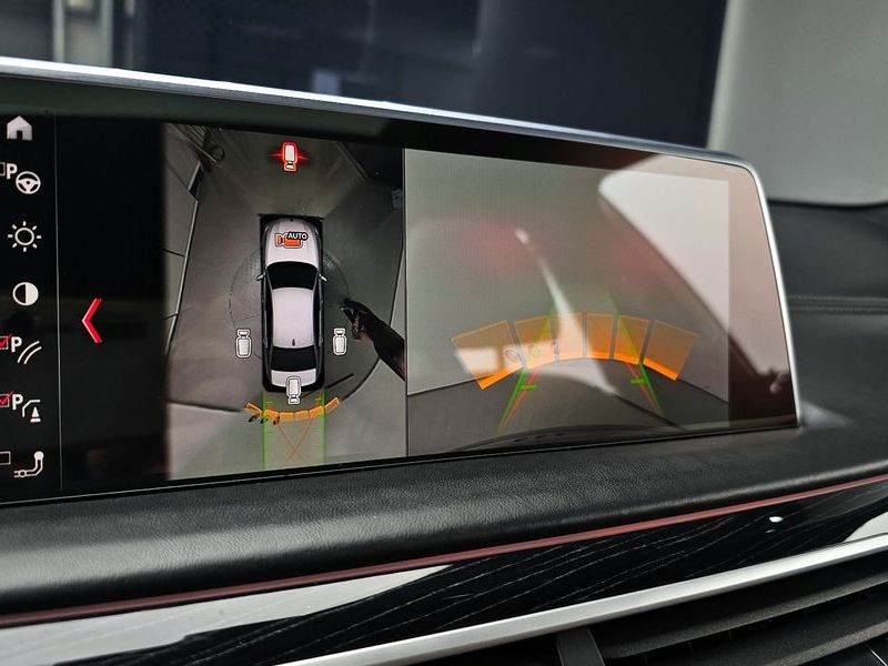 2019 BMW 7 Series 740Li xDrive M Sport Package photo 15