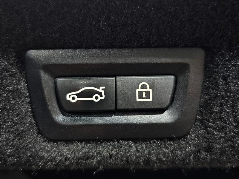 2019 BMW 7 Series 740Li xDrive M Sport Package photo 20