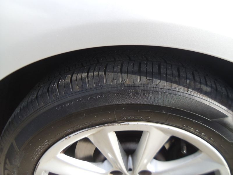 2012 BMW 5 Series 520d photo 17