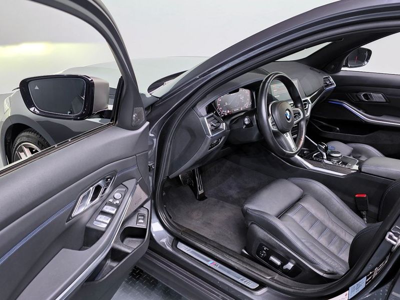 2022 BMW 3 Series M340i Performance photo 10