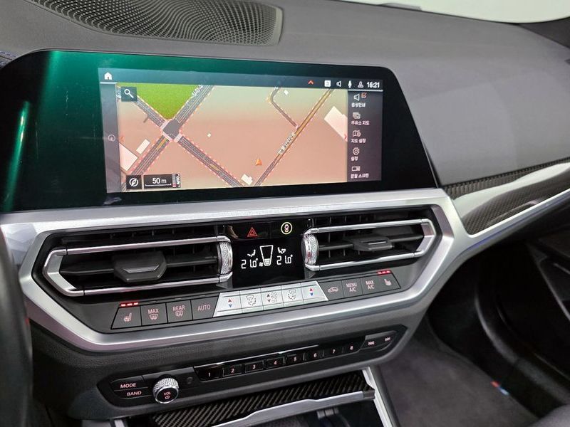 2022 BMW 3 Series M340i Performance photo 14