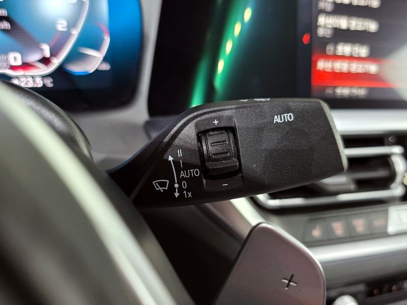 2022 BMW 3 Series M340i Performance photo 28