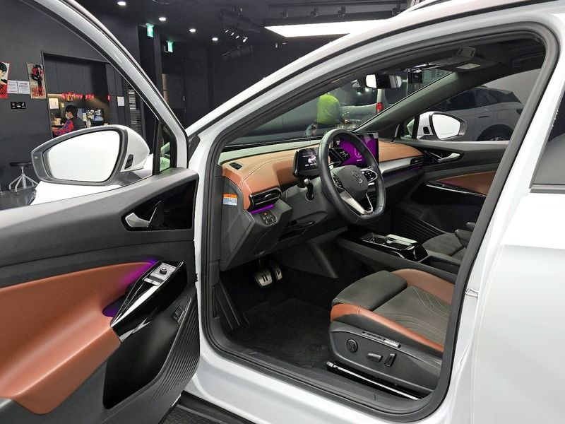 2022 Volkswagen ID.4 Pro photo 10