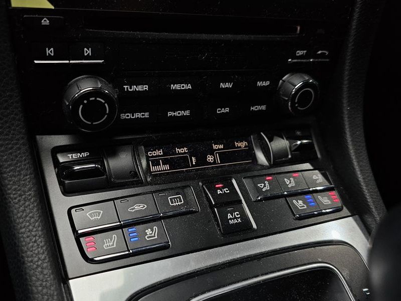 2018 Porsche 718 2.0 photo 16
