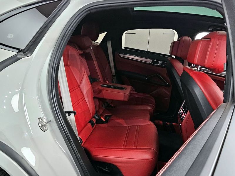 2022 Porsche Cayenne 3.0 COUPE PLATINUM EDITION photo 12