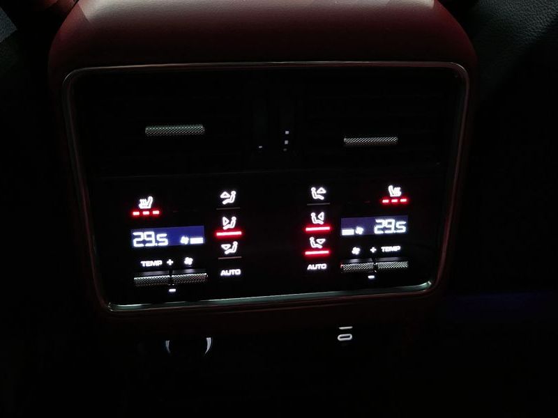 2022 Porsche Cayenne 3.0 COUPE PLATINUM EDITION photo 17