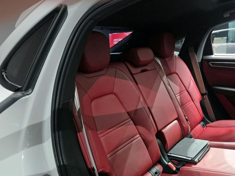 2022 Porsche Cayenne 3.0 COUPE PLATINUM EDITION photo 12