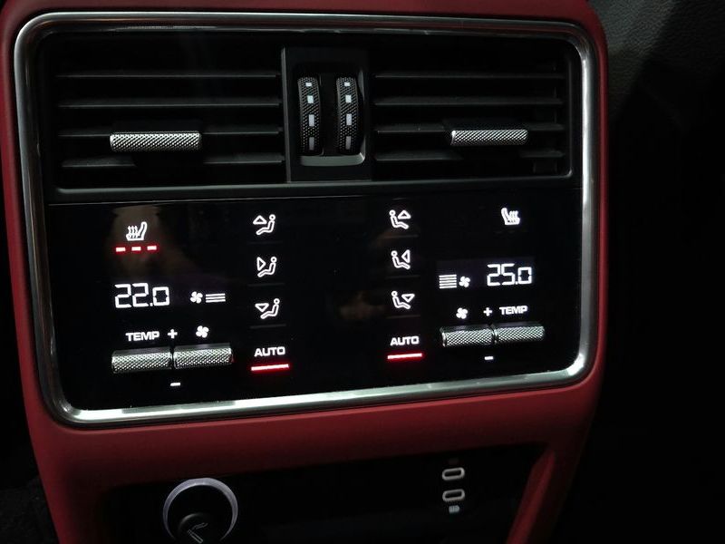 2022 Porsche Cayenne 3.0 COUPE PLATINUM EDITION photo 17