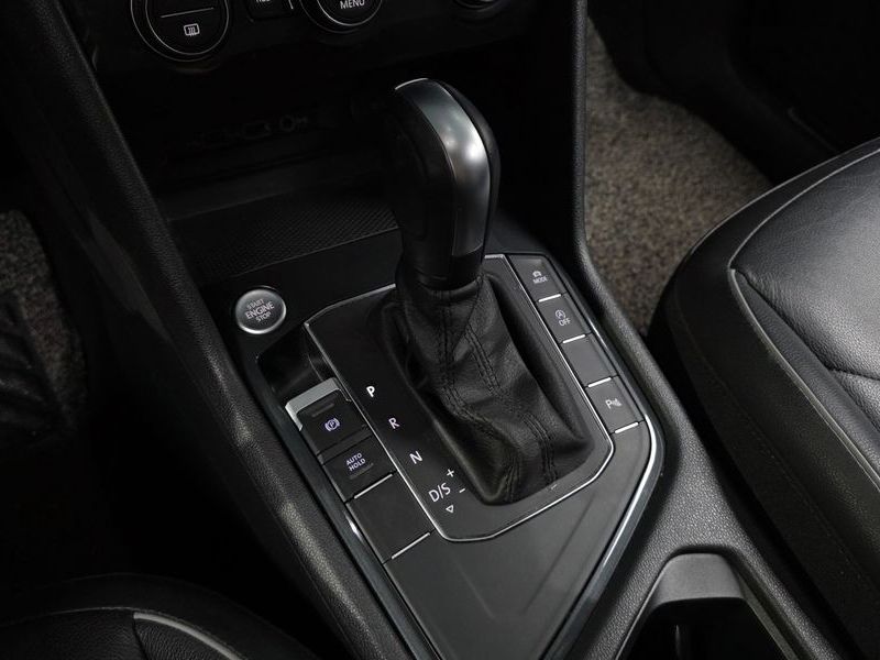 2020 Volkswagen Tiguan 2.0 TDI Premium photo 9