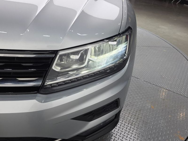 2020 Volkswagen Tiguan 2.0 TDI Premium photo 22