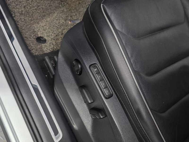 2020 Volkswagen Tiguan 2.0 TDI Premium photo 28