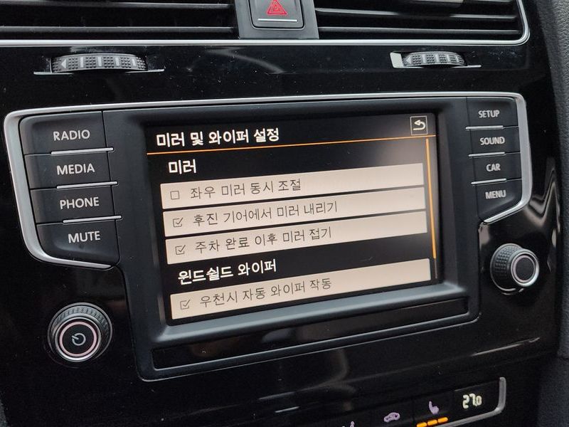 2016 Volkswagen Golf 2.0 TDI photo 16