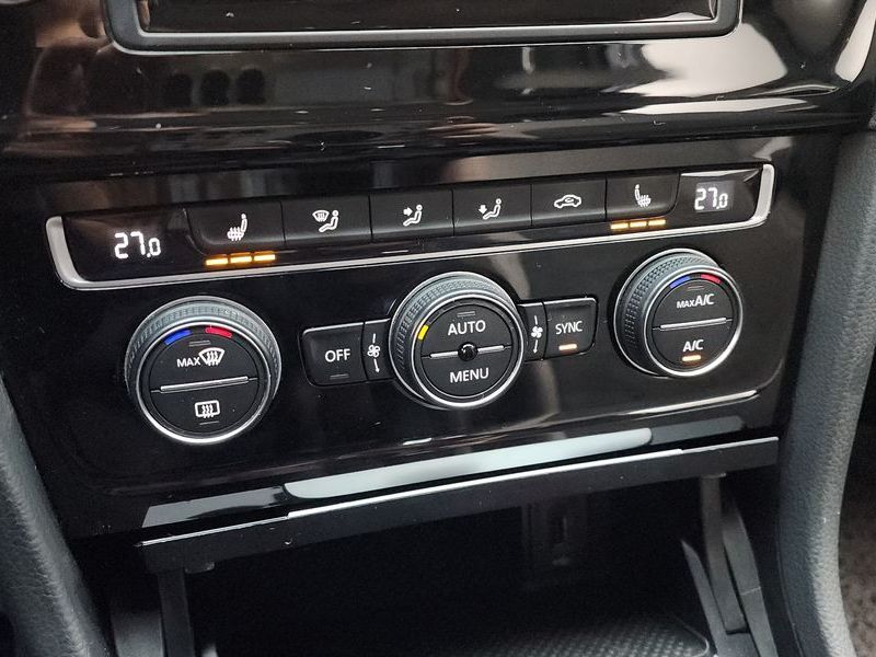 2016 Volkswagen Golf 2.0 TDI photo 18