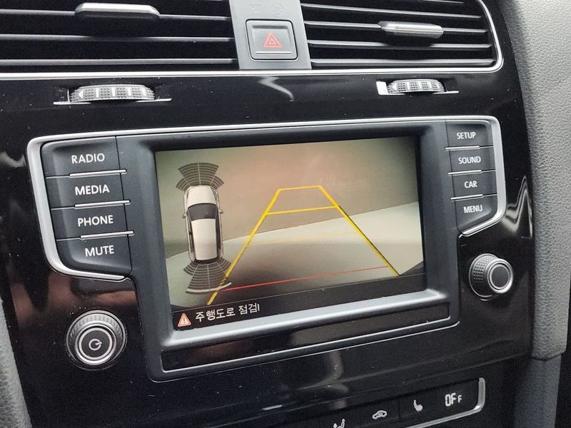 2016 Volkswagen Golf 2.0 TDI photo 14