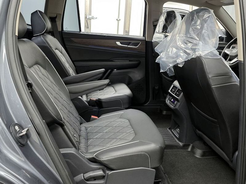2025 Volkswagen 아틀라스 2.0 TSI R-LINE 6-Seater photo 12