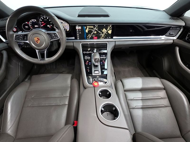 2018 Porsche Panamera 3.0 AWD photo 7