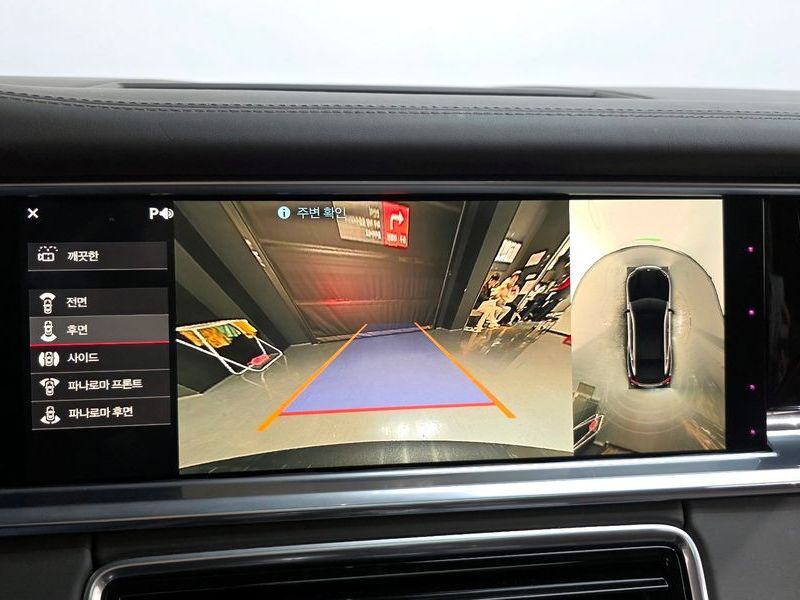2018 Porsche Panamera 3.0 AWD photo 14