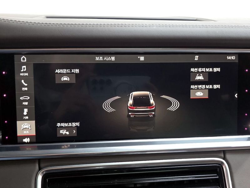 2018 Porsche Panamera 3.0 AWD photo 16