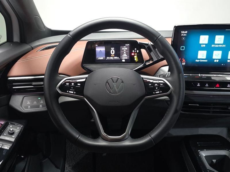 2023 Volkswagen ID.4 Pro photo 12