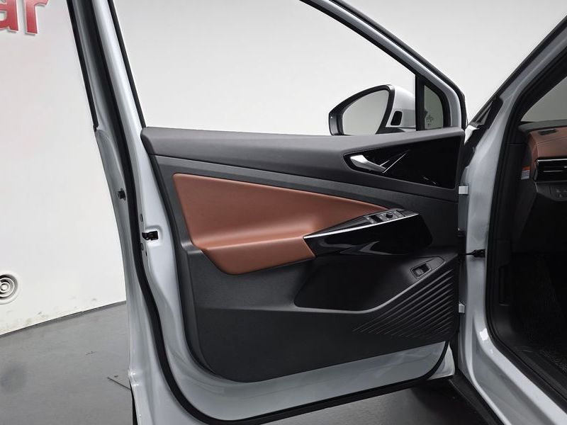 2023 Volkswagen ID.4 Pro photo 24