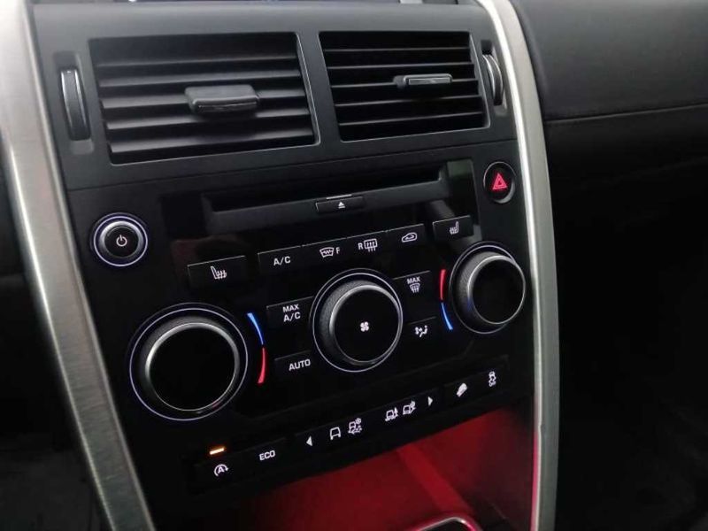2016 Land Rover Discovery Sport 2.0 TD4 HSE Luxury photo 13