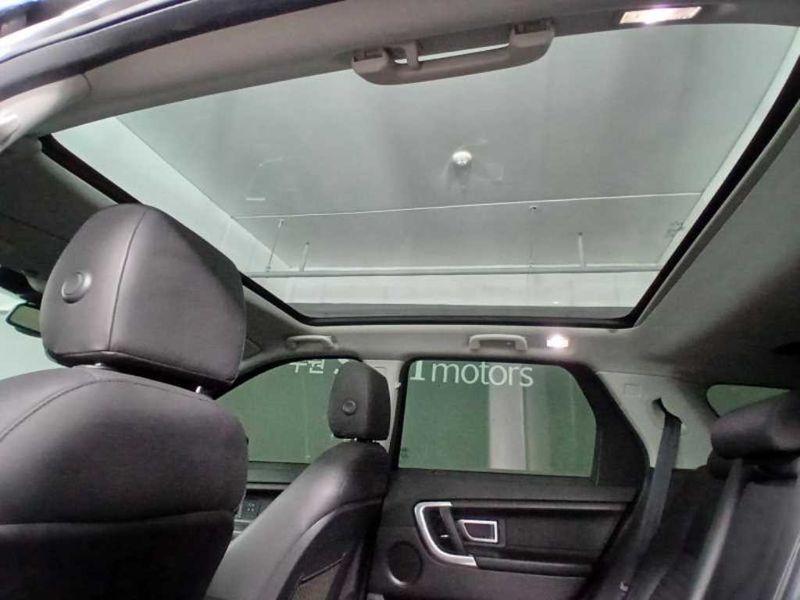 2016 Land Rover Discovery Sport 2.0 TD4 HSE Luxury photo 15