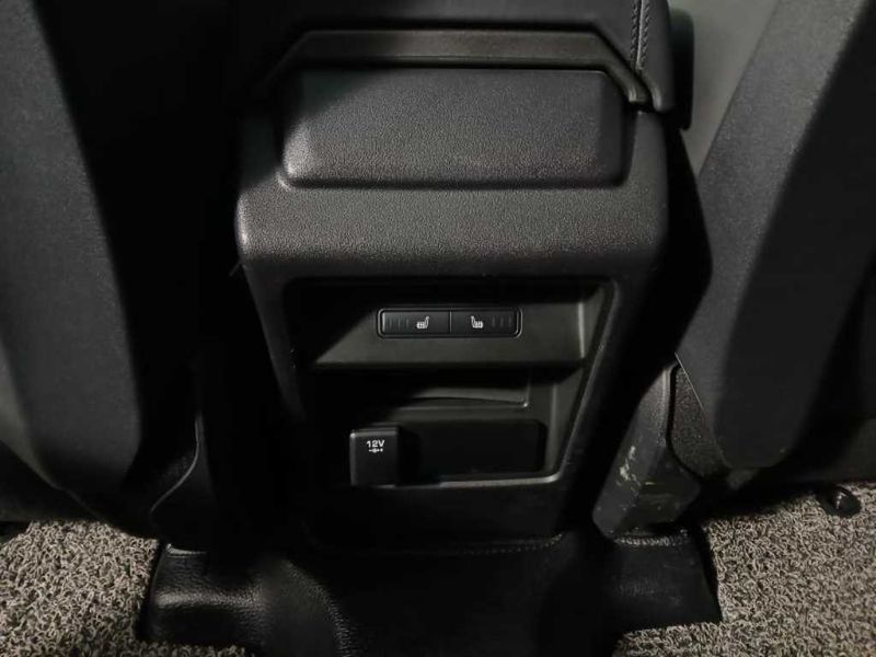 2016 Land Rover Discovery Sport 2.0 TD4 HSE Luxury photo 16