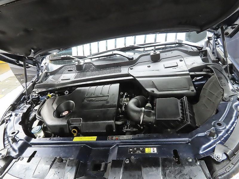 2017 Land Rover Discovery Sport 2.0 TD4 SE photo 7