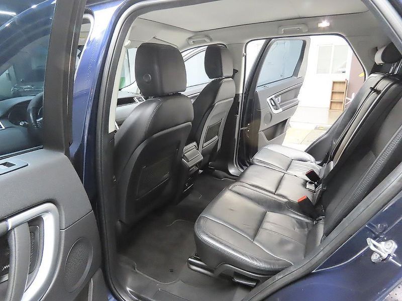 2017 Land Rover Discovery Sport 2.0 TD4 SE photo 9