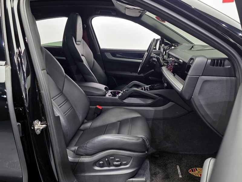 2024 Porsche Cayenne 3.0 Coupe photo 11