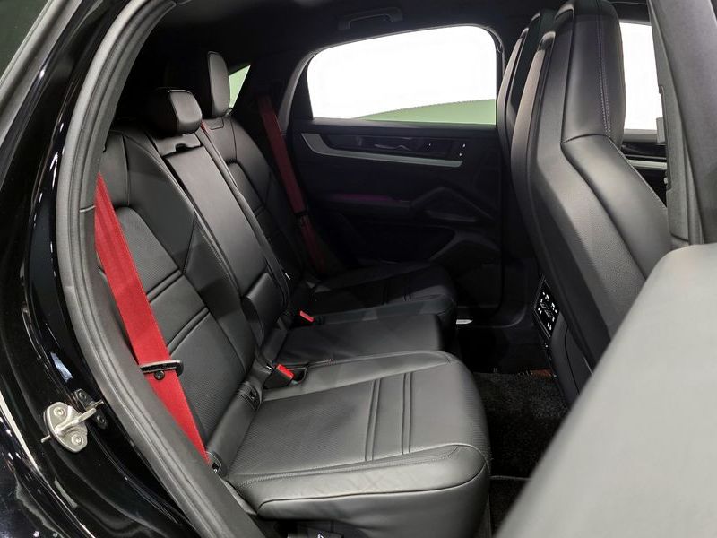 2024 Porsche Cayenne 3.0 Coupe photo 12