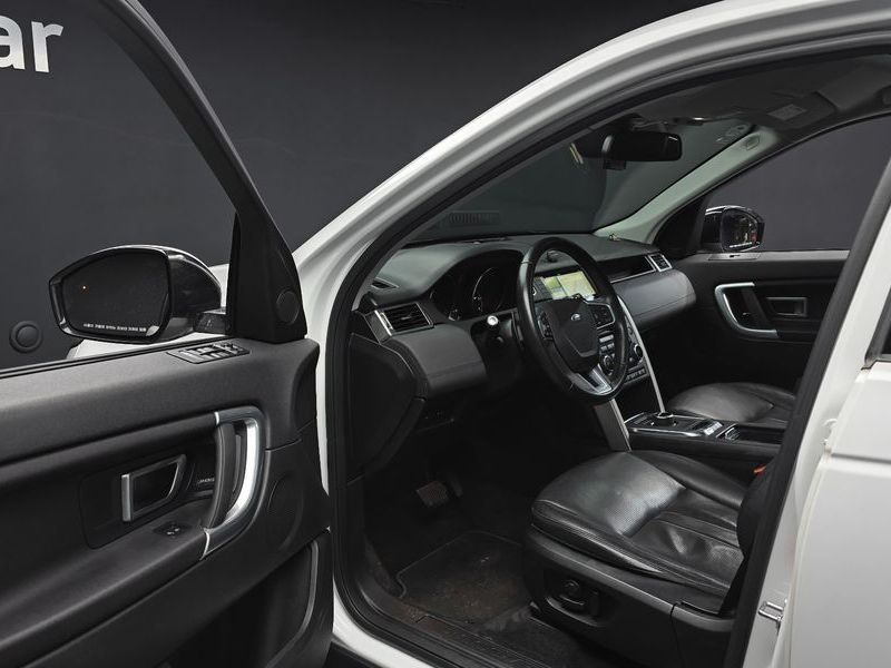 2019 Land Rover Discovery Sport 2.0 TD4 SE photo 10