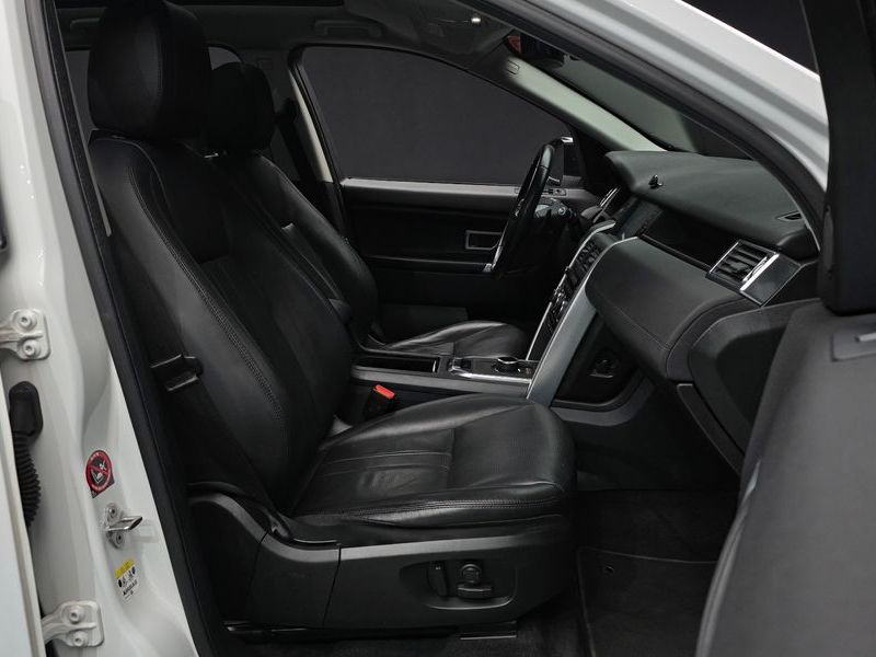 2019 Land Rover Discovery Sport 2.0 TD4 SE photo 11
