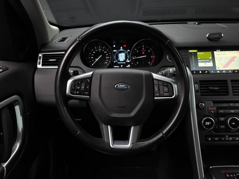 2019 Land Rover Discovery Sport 2.0 TD4 SE photo 13