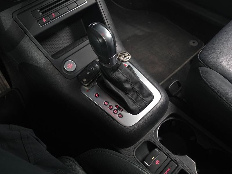 2015 Volkswagen Tiguan 2.0 TDI Comfort 5N photo 9