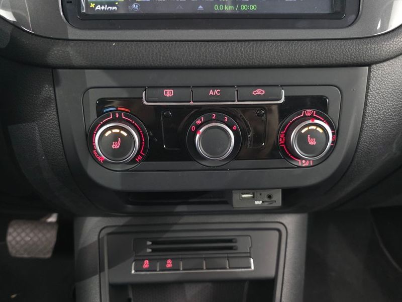 2015 Volkswagen Tiguan 2.0 TDI Comfort 5N photo 17