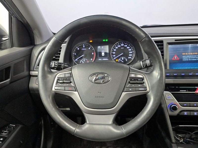 2016 Hyundai Avante 1.6 e-VGT SMART Special photo 13