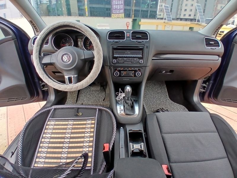 2012 Volkswagen Golf 2.0 TDI photo 10