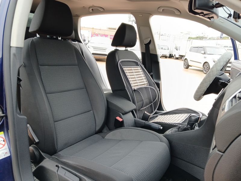 2012 Volkswagen Golf 2.0 TDI photo 11
