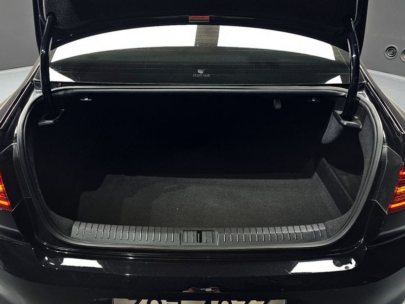 2018 Volkswagen Passat 2.0 TDI Premium photo 20