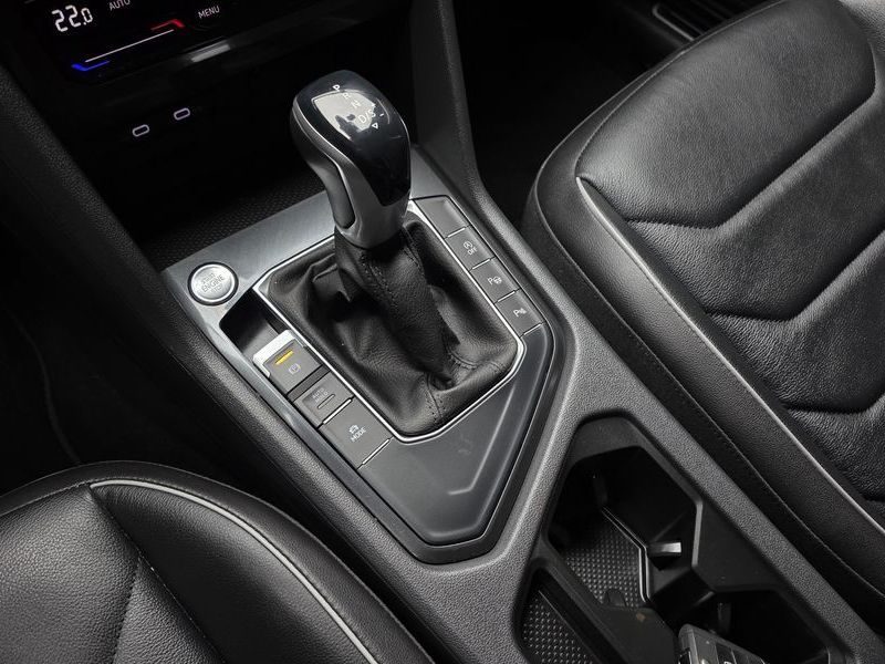 2022 Volkswagen Tiguan 2.0 TDI Premium photo 9