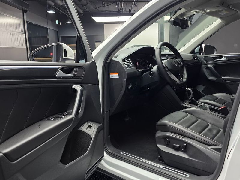 2022 Volkswagen Tiguan 2.0 TDI Premium photo 10