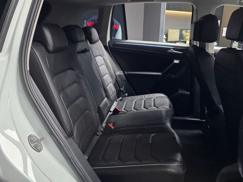2022 Volkswagen Tiguan 2.0 TDI Premium photo 12