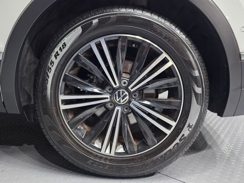2022 Volkswagen Tiguan 2.0 TDI Premium photo 21