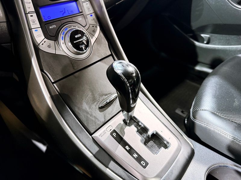 2013 Hyundai Avante M16 GDI Smart photo 10