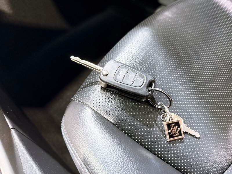 2013 Hyundai Avante M16 GDI Smart photo 15