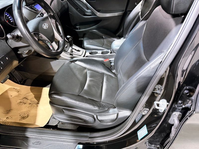 2013 Hyundai Avante M16 GDI Smart photo 18