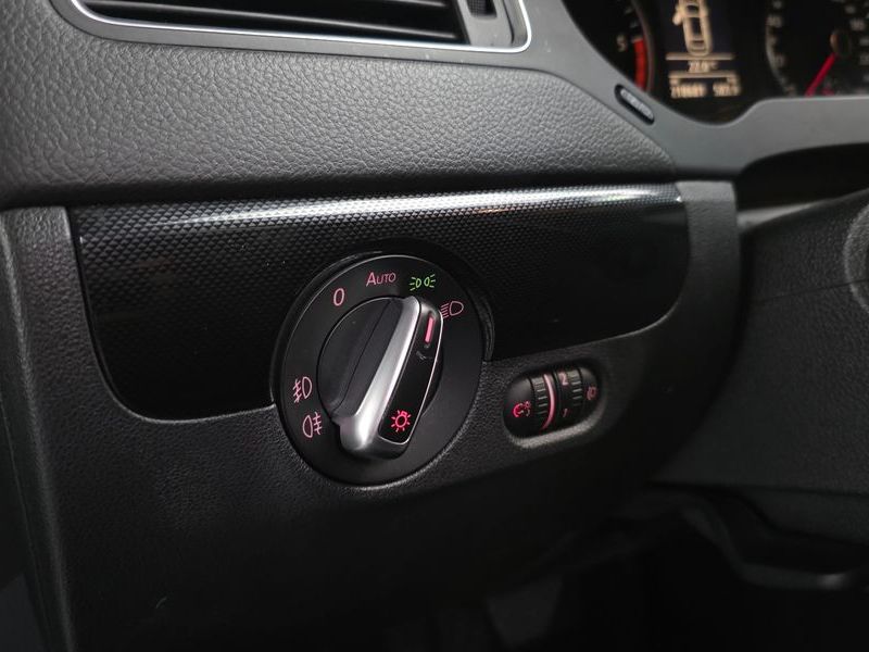 2013 Volkswagen Jetta 2.0 TDI 6th photo 17